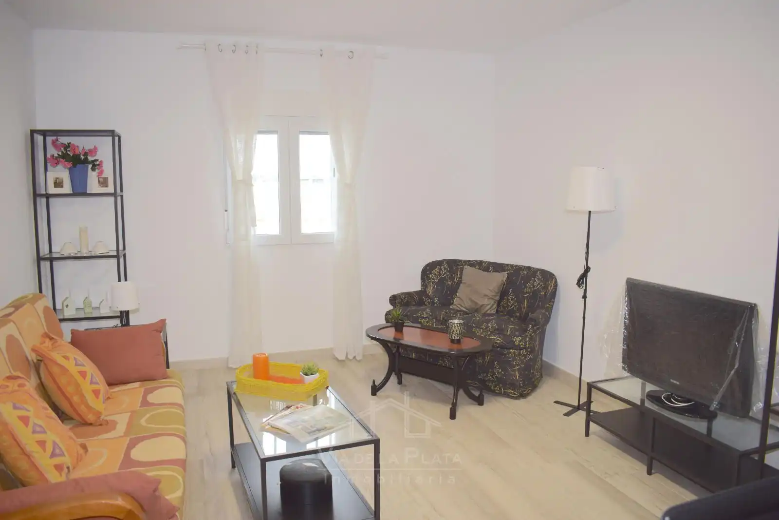 Sala d'estar de Casa o xalet en venda en La Fuente de San Esteban  amb Calefacció, Terrassa i Traster