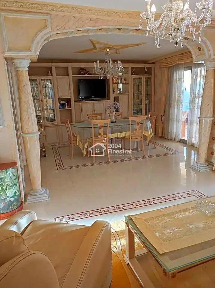 Dining room of Houses for sale in Benidorm  with Air Conditioner, Private garden and Terrace