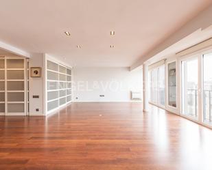 Living room of Apartment for sale in  Valencia Capital  with Air Conditioner and Balcony