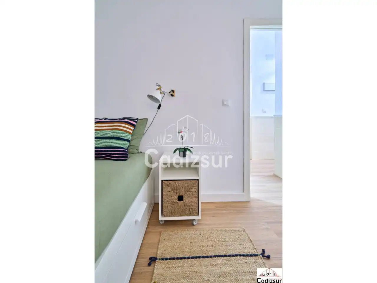 Habitación de Piso en venta en Cádiz con Trastero y Amueblado