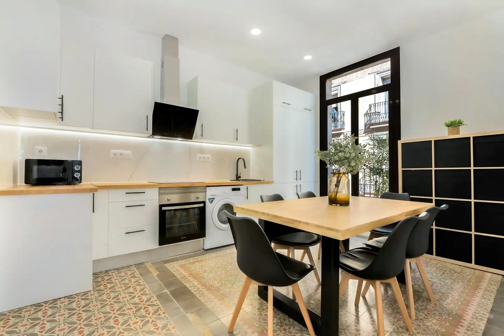 Kitchen of Flat for share in Barcelona  with Heating, Washing machine and TV