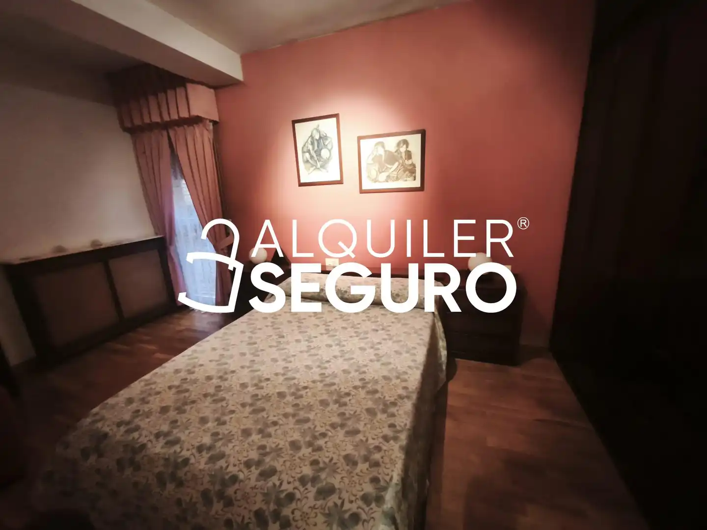 Bedroom of Flat for rent in Zaragoza  with Heating, Terrace and Furnished