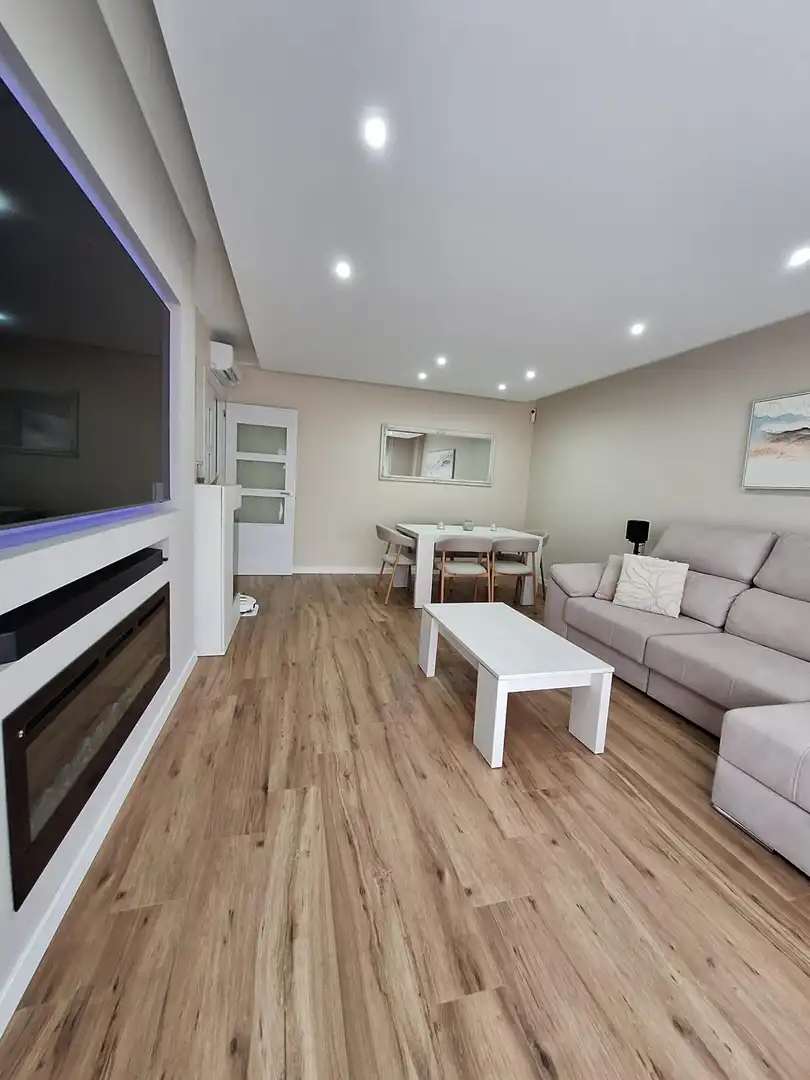 Sala de estar de Piso en venta en Castellar del Vallès con Aire acondicionado, Jardín privado y Trastero