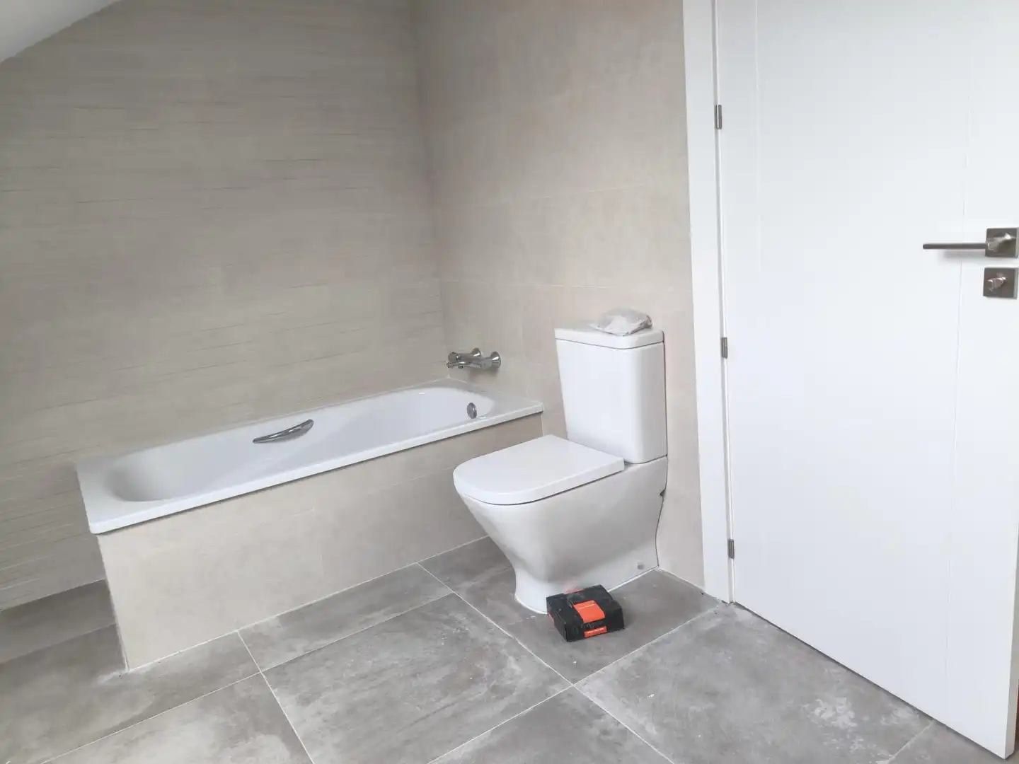 Bathroom of Attic for sale in León Capital   with Storage room