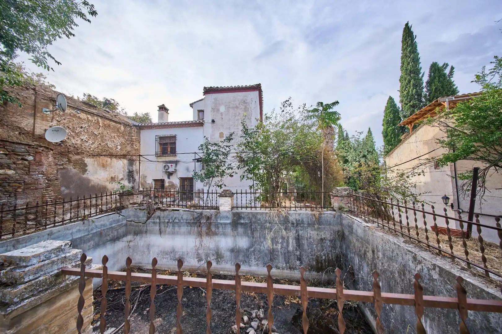Casa o chalet en venta en Granada con Jardín privado, Terraza y Piscina