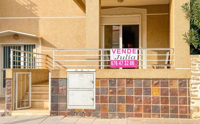 Vista exterior de Pis en venda en Pilar de la Horadada amb Terrassa