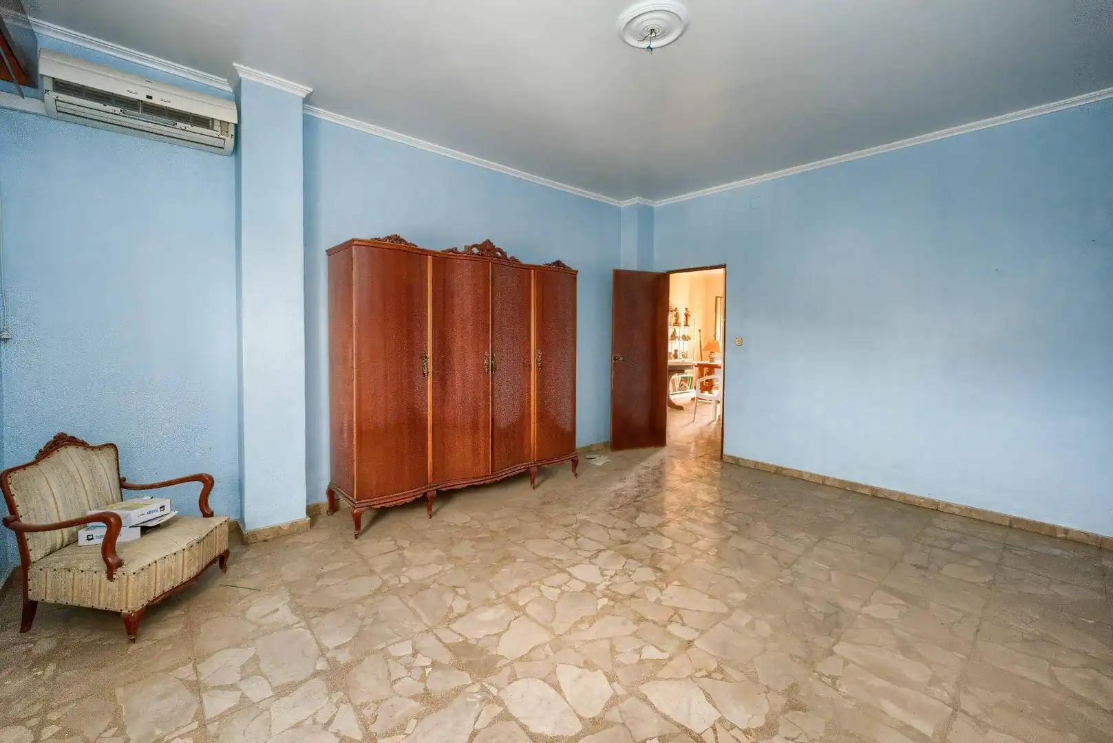 Houses for sale in Sanlúcar la Mayor  with Air Conditioner, Private garden and Terrace