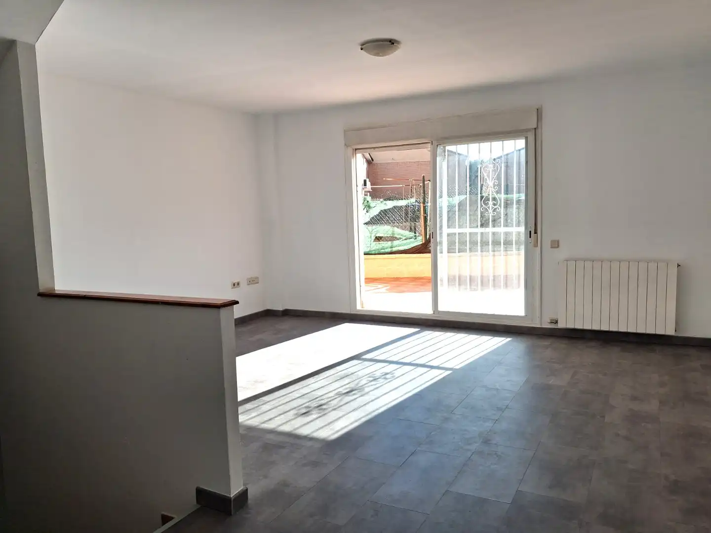 Casa adosada en venta en Osera de Ebro con Calefacción, Parquet y Terraza