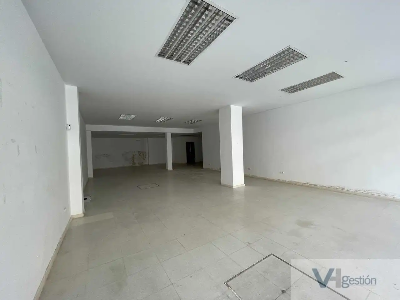 Local comercial en venta en PRIMERO DE MAYO, imagen 5