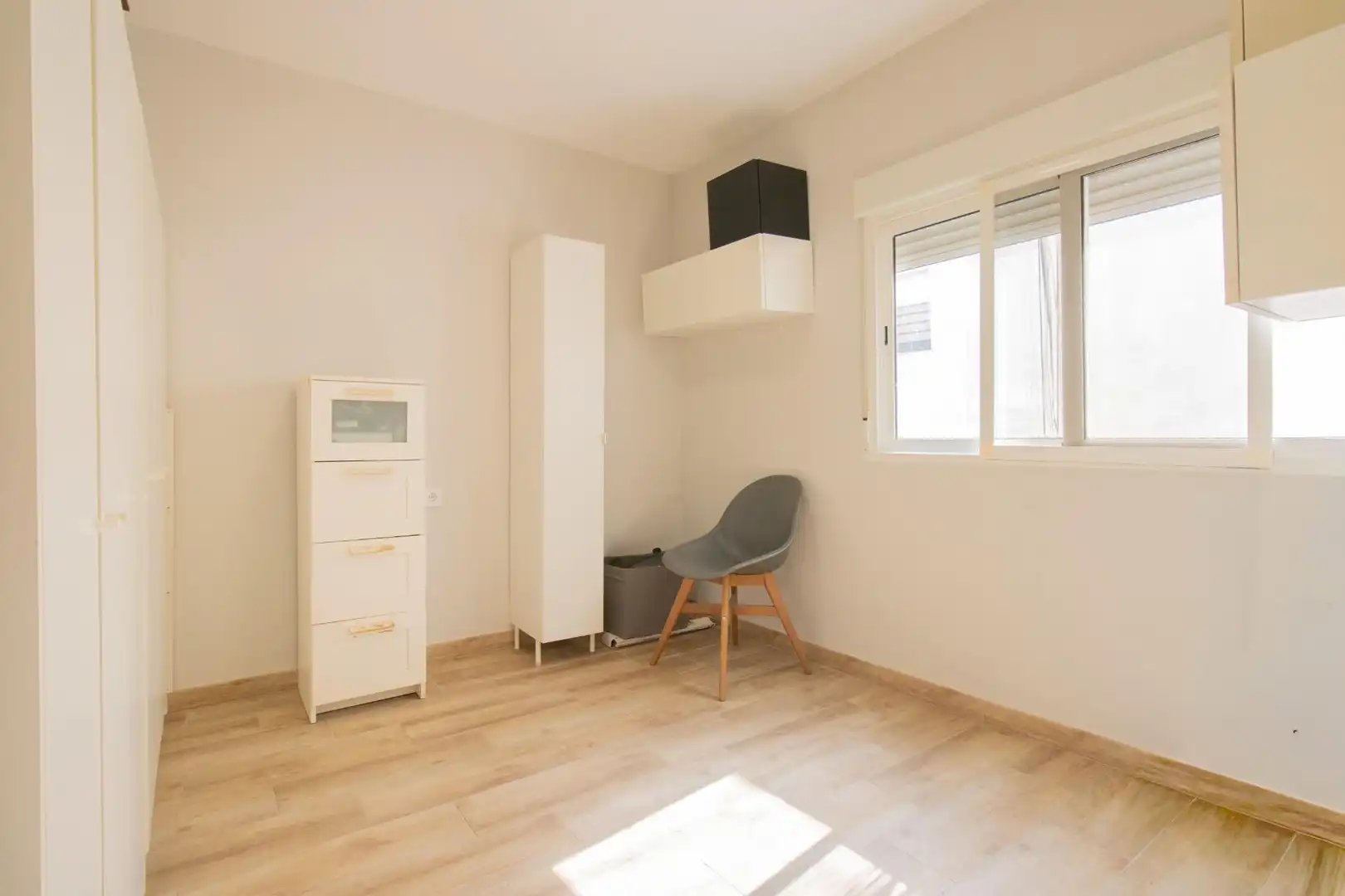 Bedroom of Flat for sale in Valencia  with Air Conditioner