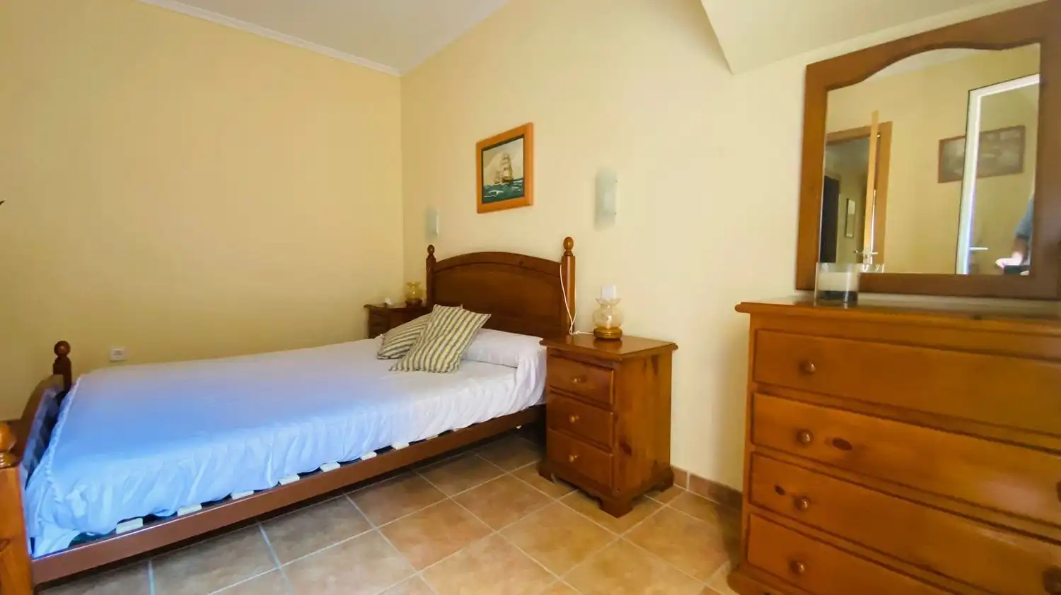 Dormitori de Casa o xalet en venda en Arañuel amb Terrassa i Traster