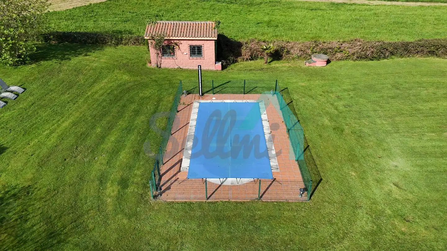 Piscina de Casa o xalet en venda en Villaviciosa amb Calefacció, Jardí privat i Terrassa