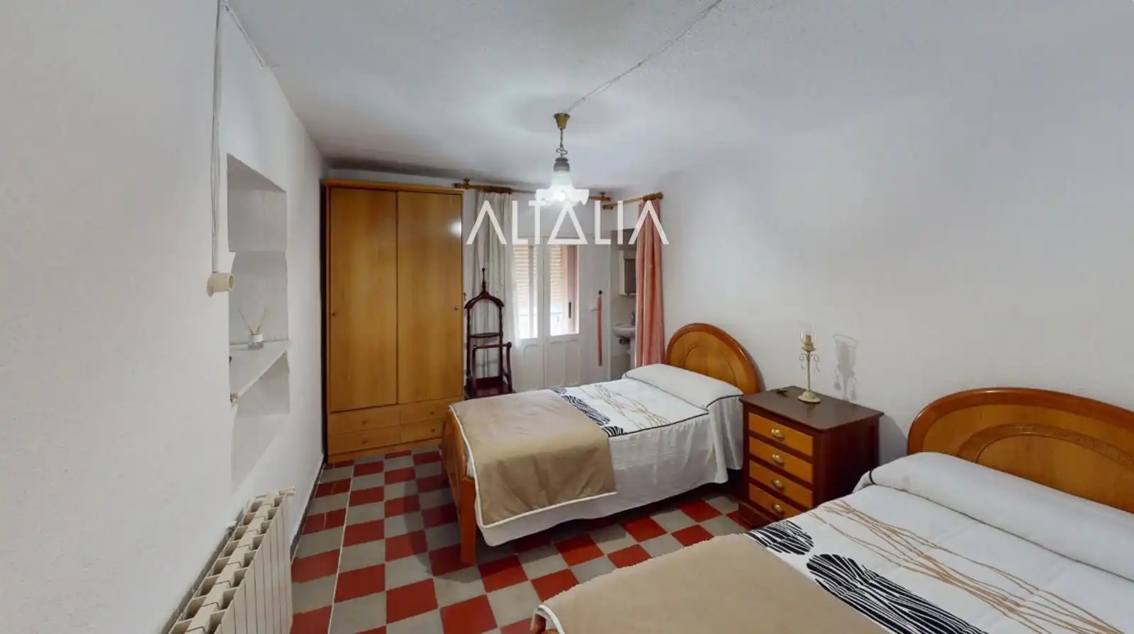 Habitación de Casa adosada en venta en Fuentes con Calefacción, Terraza y Trastero