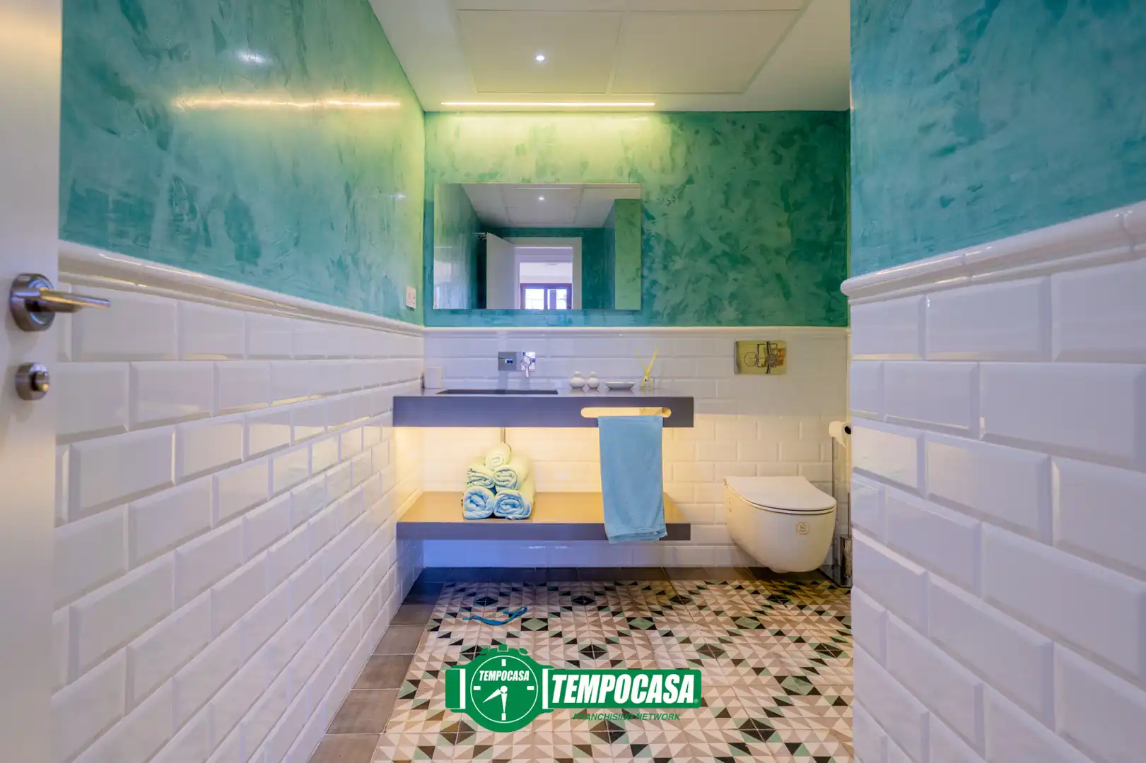 Baño de Piso en venta en Valencia con Aire acondicionado, Calefacción y Amueblado