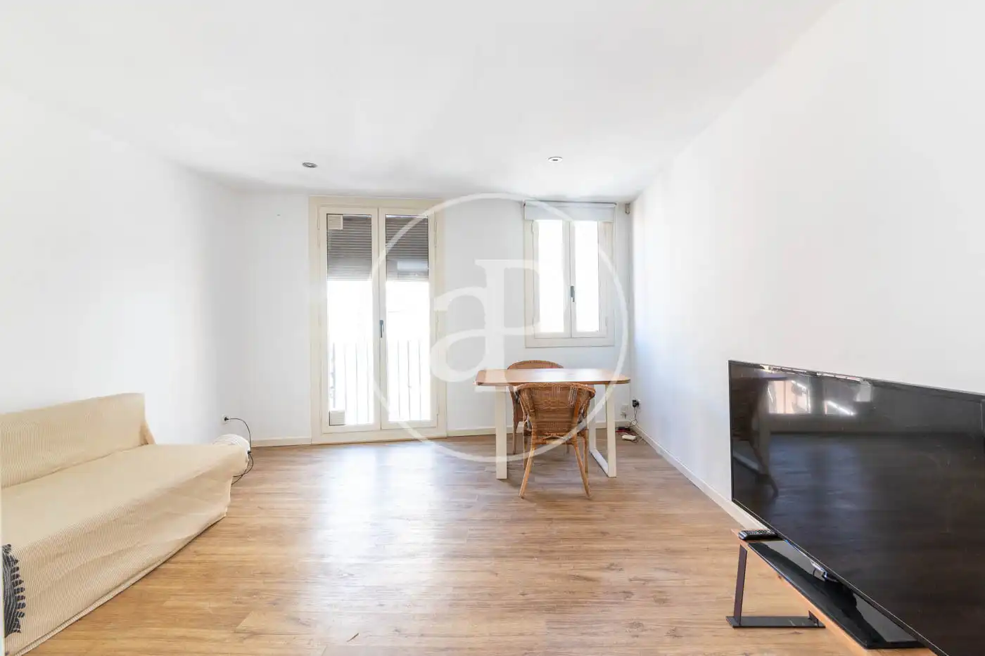 Vista exterior de Piso en venta en Barcelona con Aire acondicionado y Calefacción