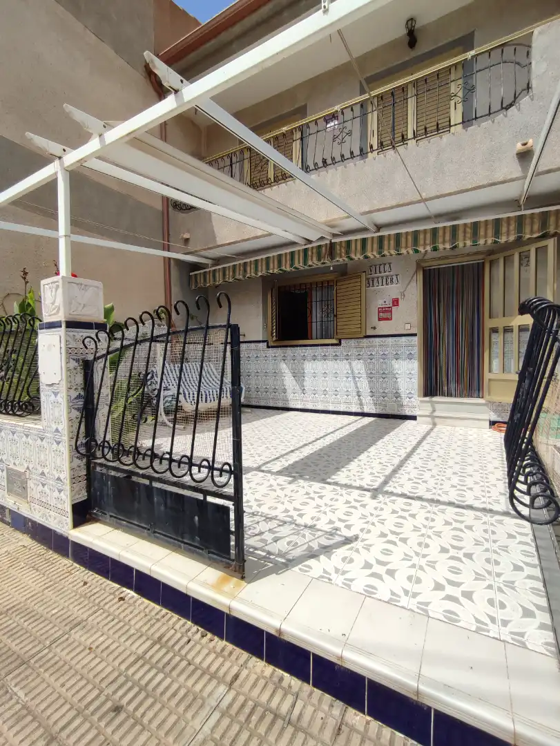 Casa a schiera con terrazza in vendita a Calle Río Misissipi 7