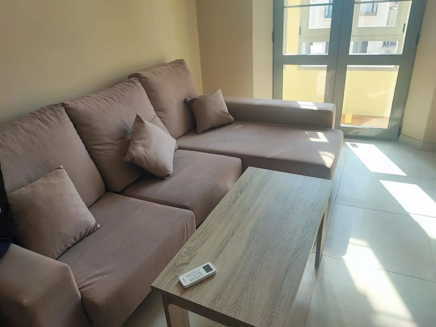 Wohnzimmer von Wohnung zur Miete in Melilla mit Möbliert, Ofen und Balkon