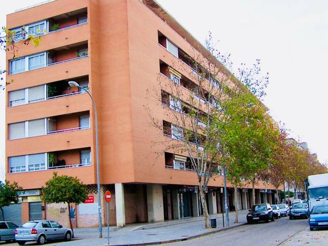 Local comercial en Venta en Avenida Arroyo del Moro, 22 en Arroyo del Moro - Noreña