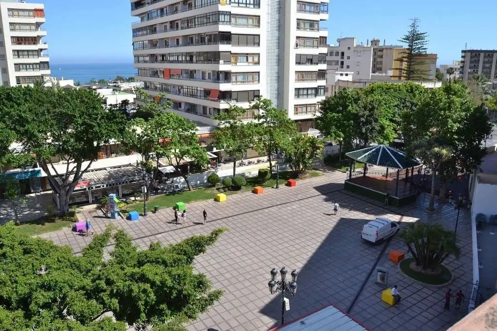 Außenansicht von Wohnungen zum Verkauf in Torremolinos mit Klimaanlage, Heizung und Terrasse