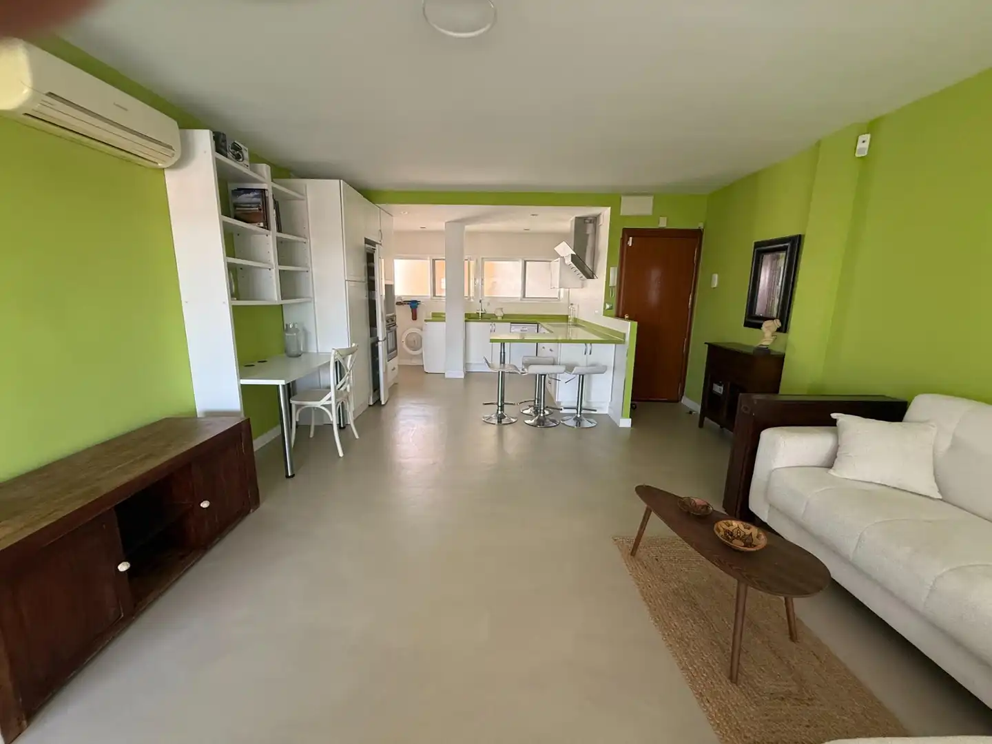 Sala d'estar de Àtic de lloguer en Alicante / Alacant amb Aire condicionat, Calefacció i Terrassa