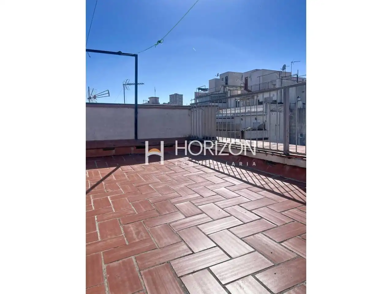 Terrassa de Edifici en venda en L'Hospitalet de Llobregat