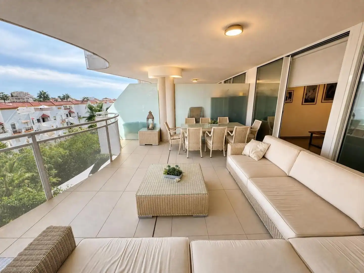 Terraza de Apartamento en venta en Torrequebrada