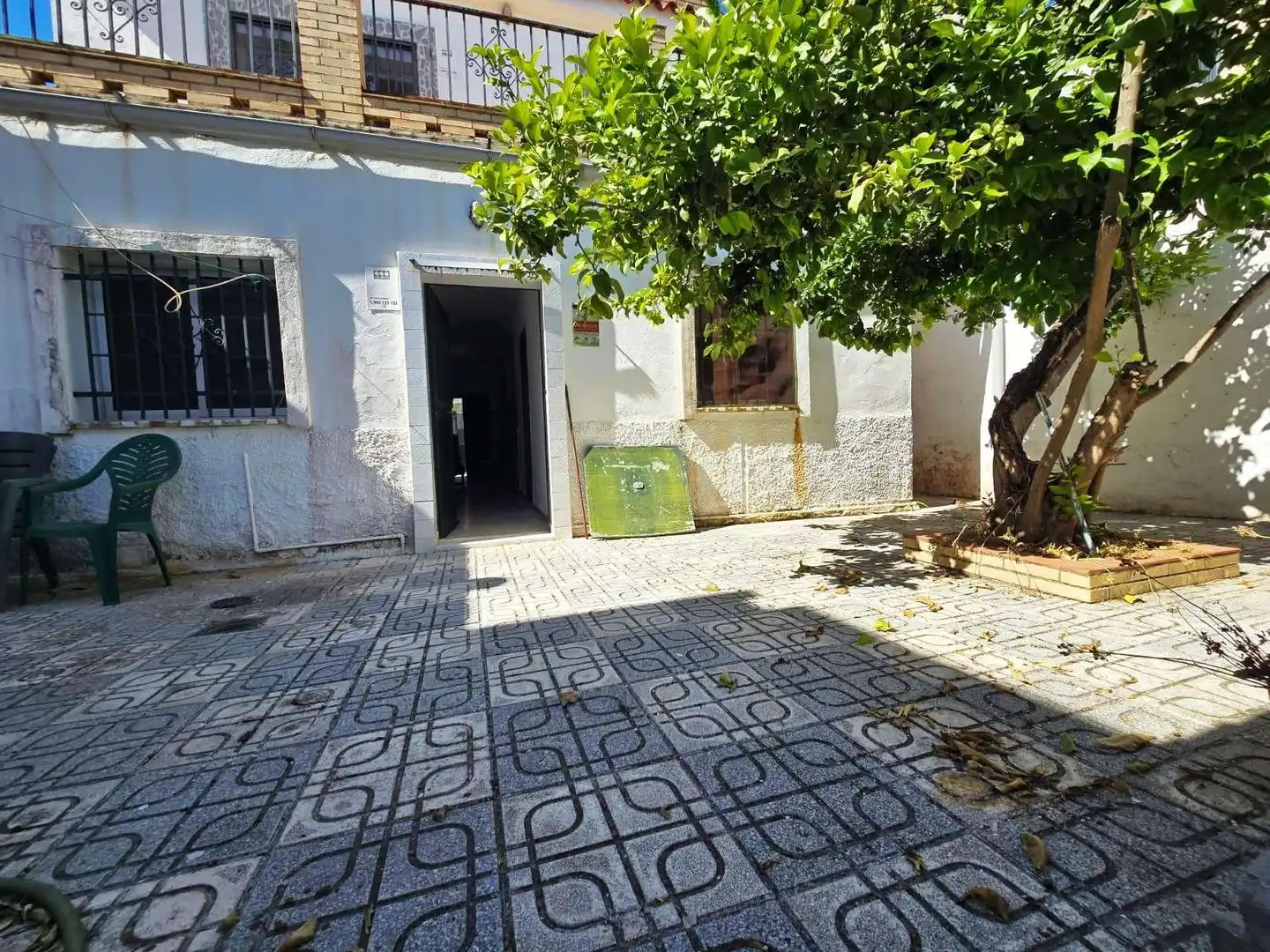 Vista exterior de Casa o chalet en venta en Valencina de la Concepción con Terraza, Trastero y Piscina