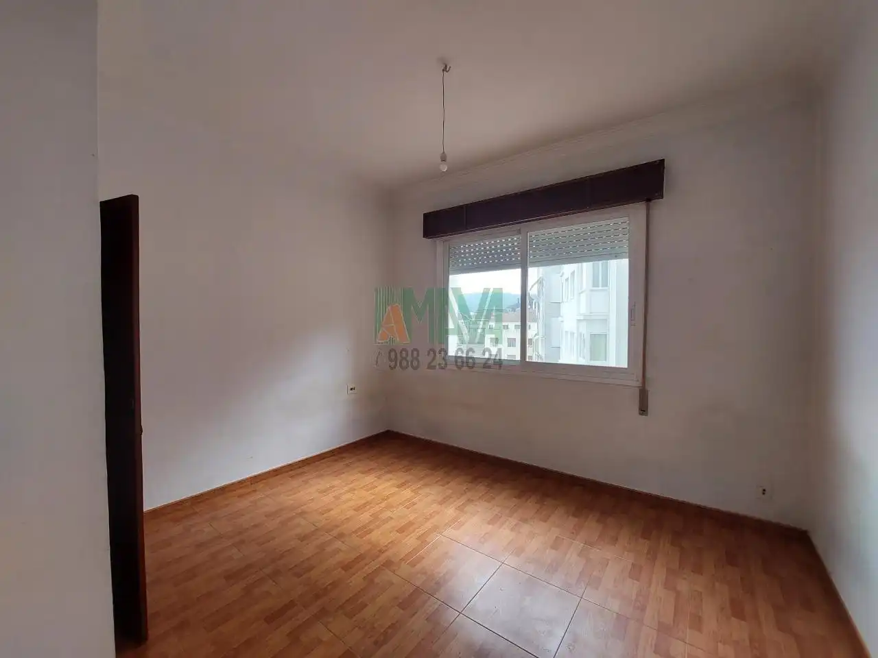 Habitación de Piso en venta en Ourense Capital  con Calefacción y Balcón