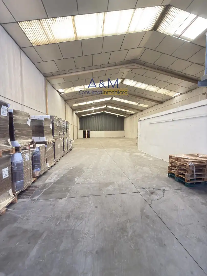 Nave industrielle à louer à A luminio, imagen 4