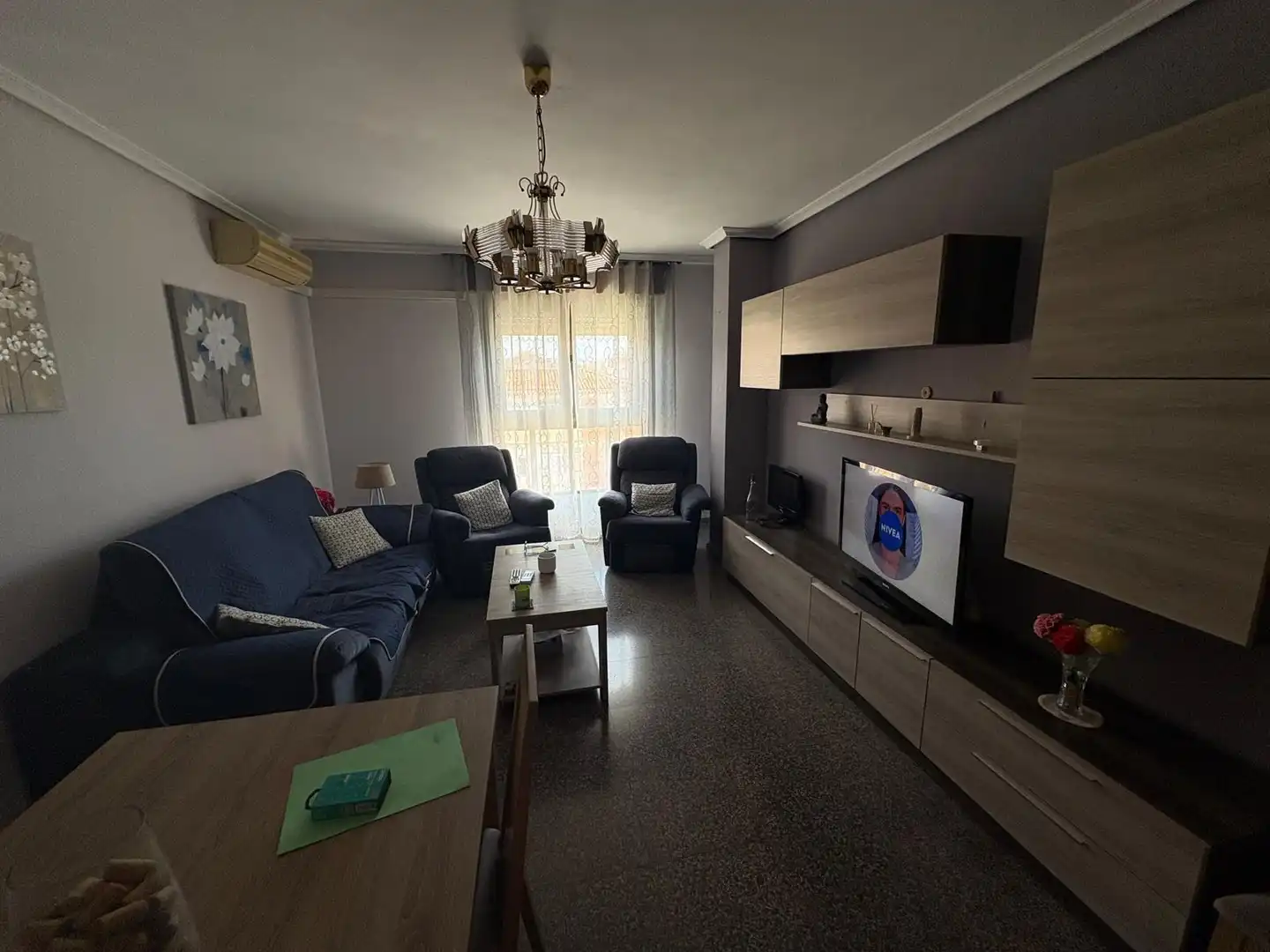 Sala de estar de Piso en venta en Almansa con Calefacción, Amueblado y Alarma