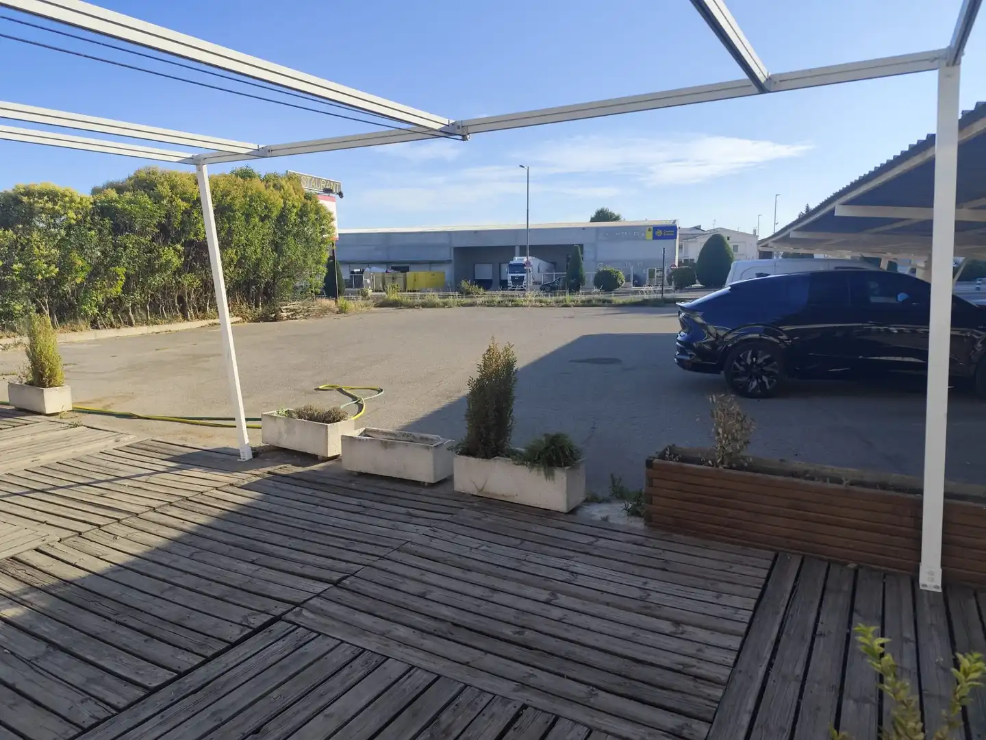 Aparcament de Local de lloguer en Torrefarrera amb Aire condicionat, Calefacció i Terrassa