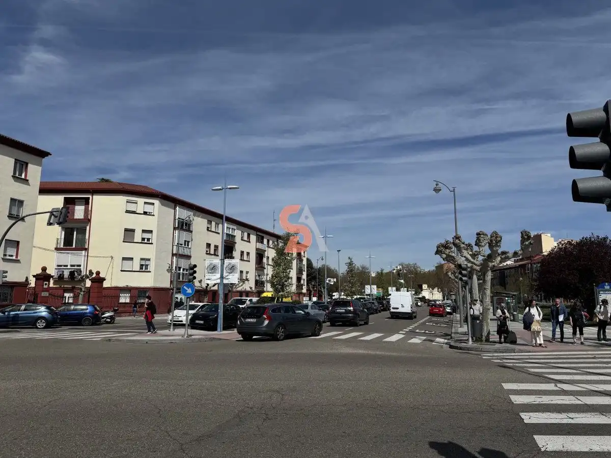 Vista exterior de Pis en venda en Valladolid amb Aire condicionat, Calefacció i Terrassa