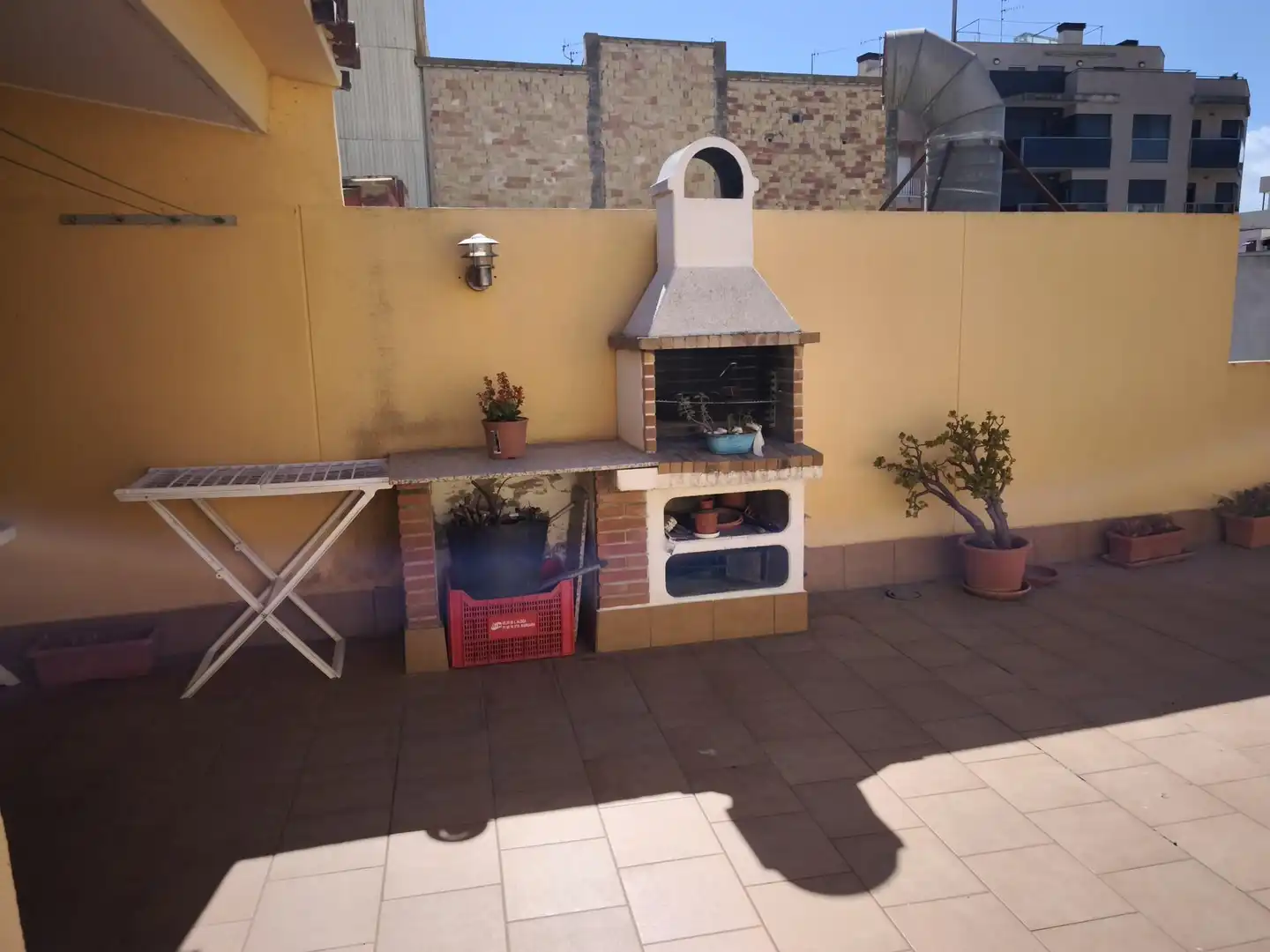 Terrassa de Casa o xalet en venda en Amposta amb Parquet, Terrassa i Moblat
