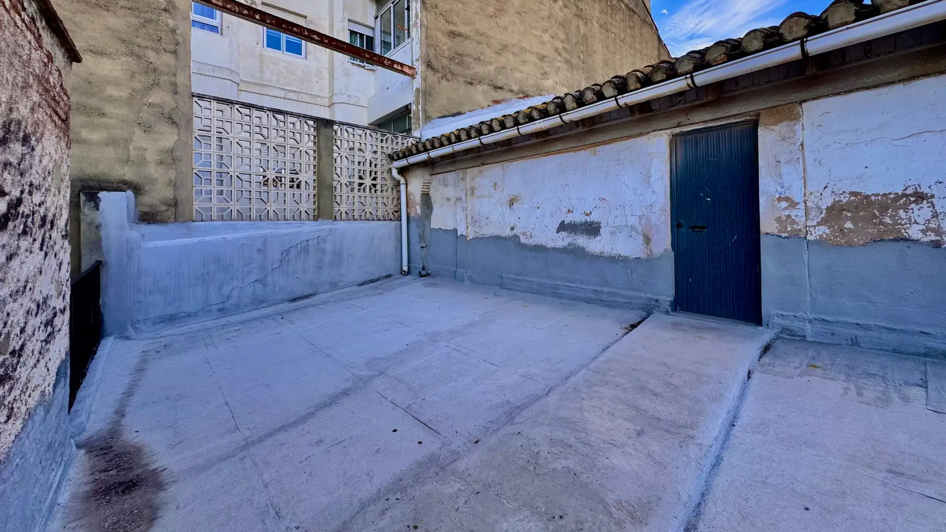 Vista exterior de Casa o xalet en venda en Massamagrell amb Terrassa i Balcó