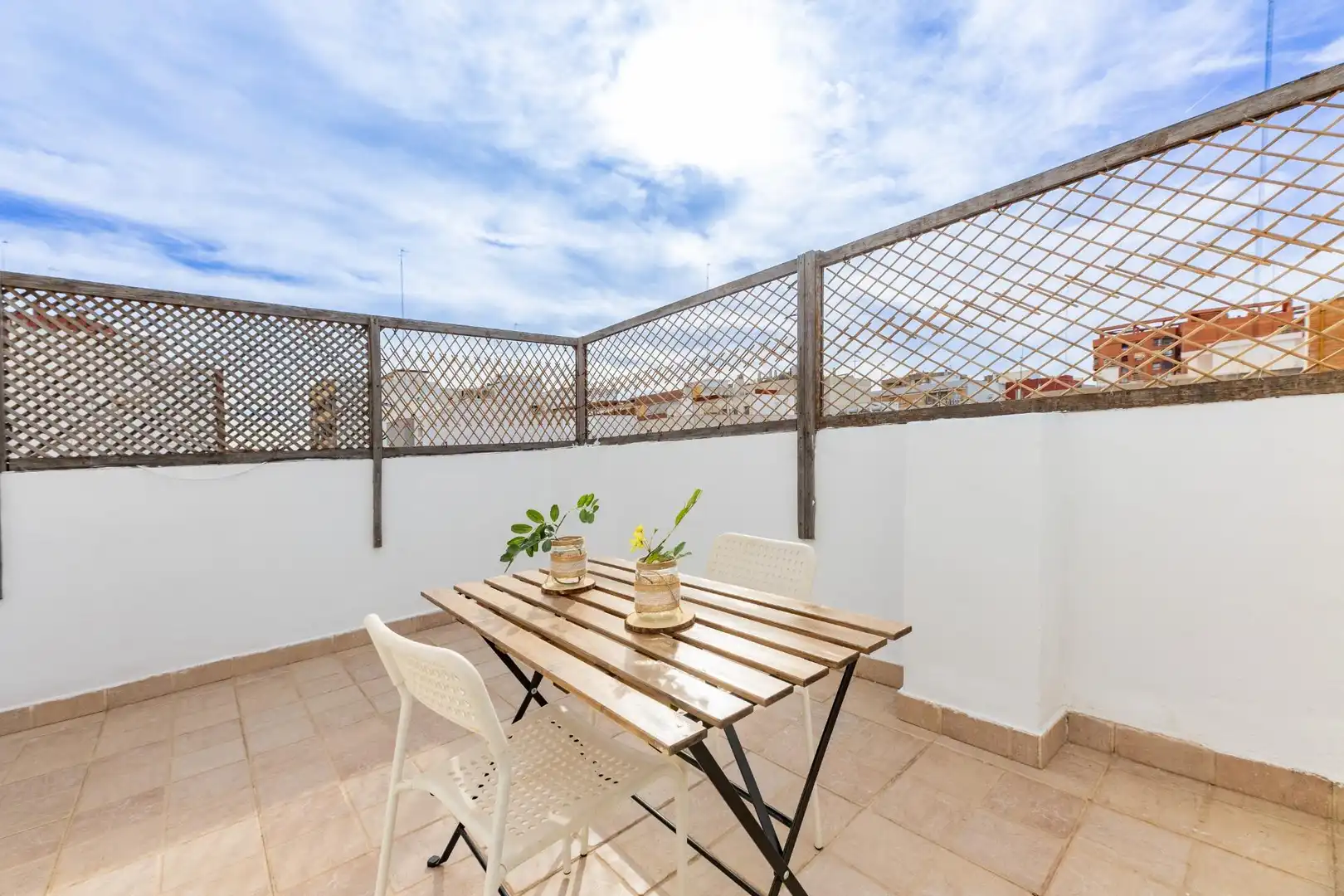 Terrasse von Wohnung zum Verkauf in Mislata mit Klimaanlage, Terrasse und Möbliert