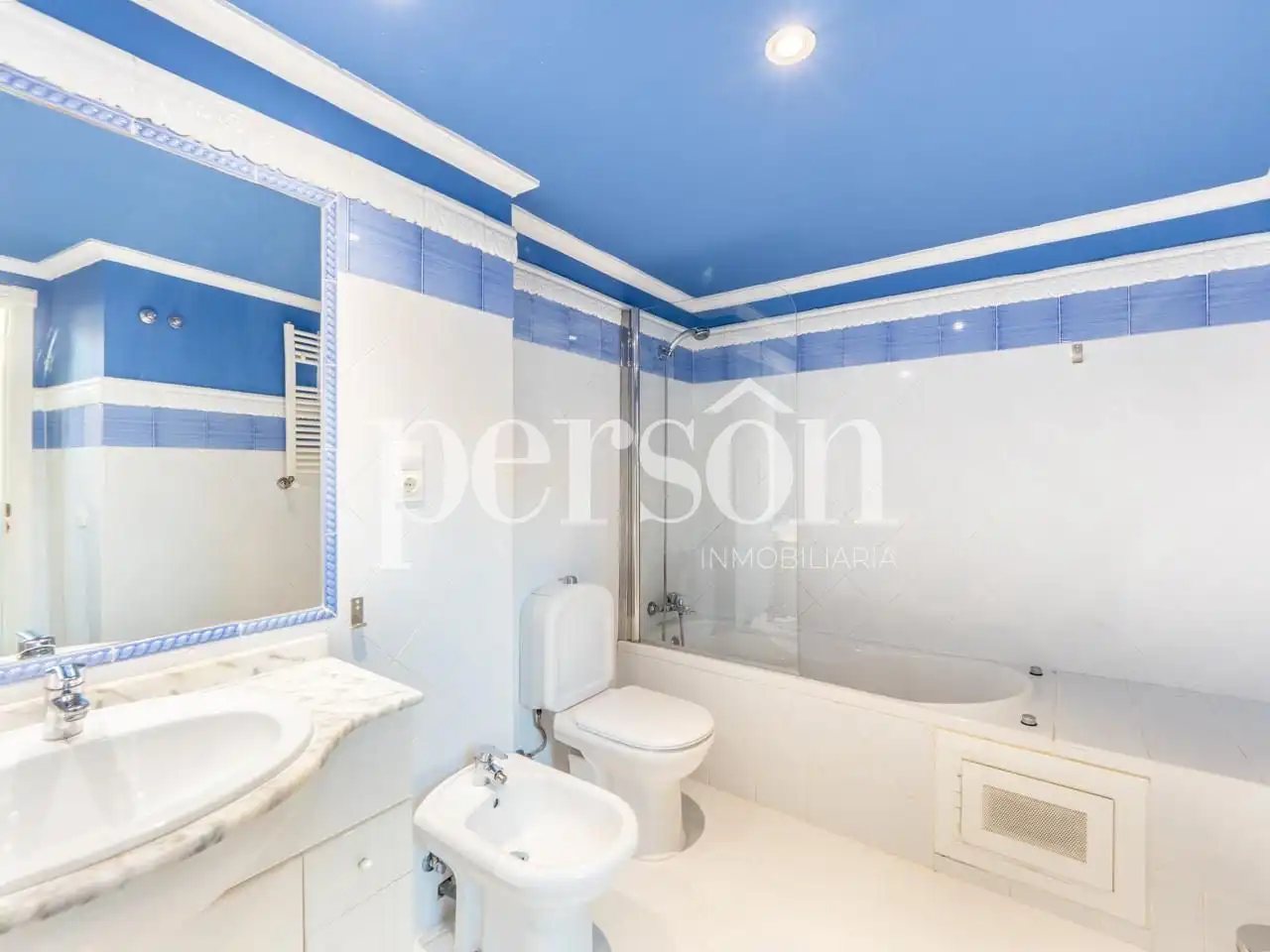 Bathroom of Flat for rent in Ciutat Vella 
