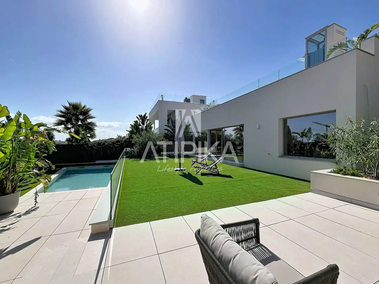 Casa con piscina en venta en La Plana