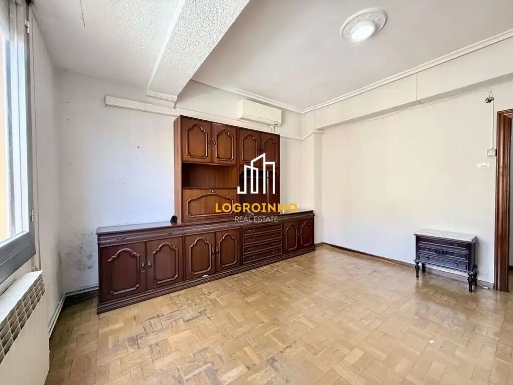Piso en venta en  Logroño con Aire acondicionado, Calefacción y Balcón