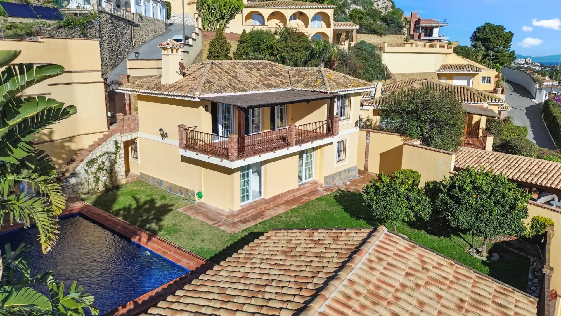 Exterior view of Houses for sale in Benalmádena  with Air Conditioner, Heating and Private garden