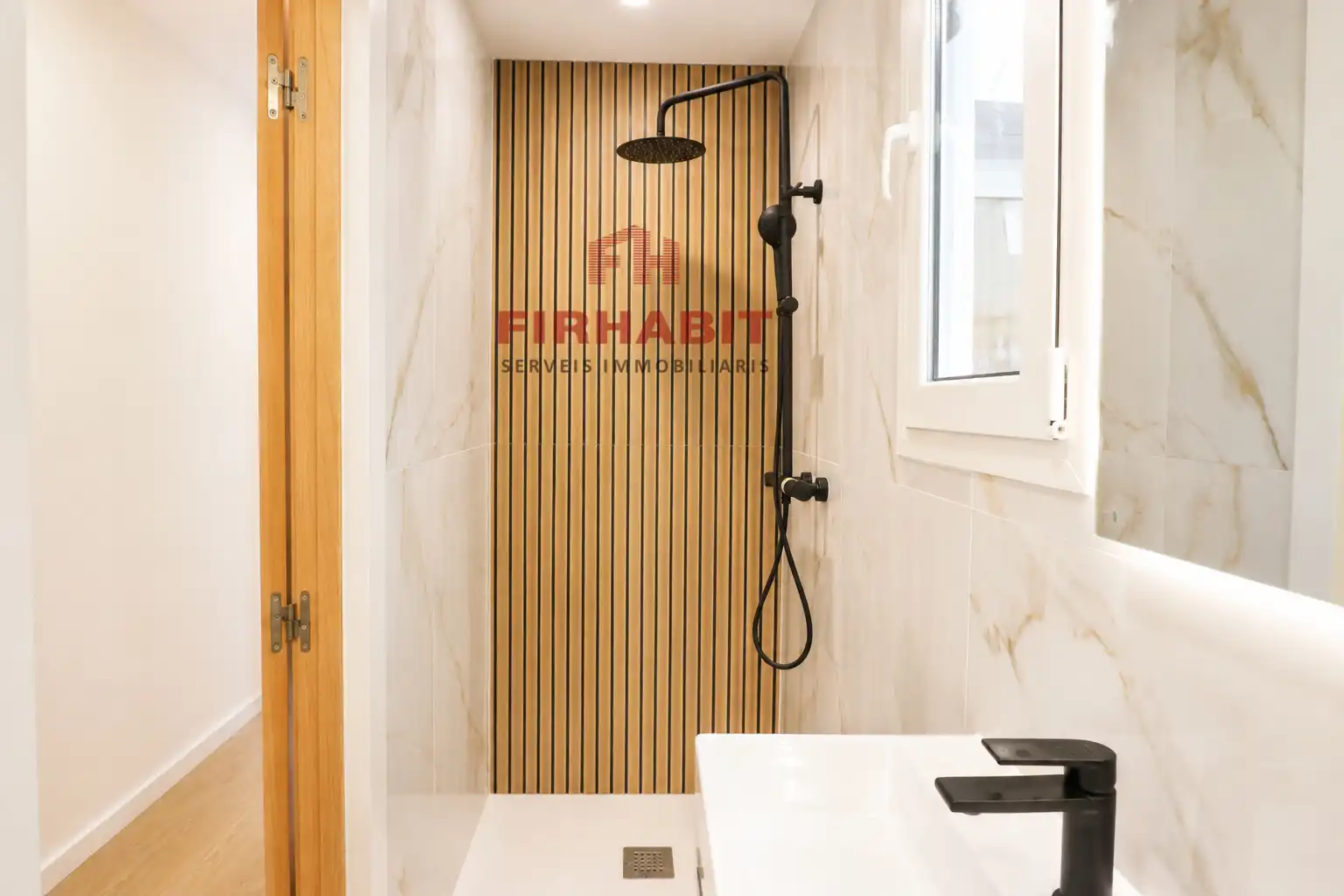 Baño de Piso en venta en Arenys de Mar con Parquet, Terraza y Horno