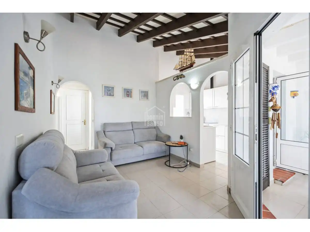 Sala d'estar de Apartament en venda en Ciutadella de Menorca amb Calefacció, Jardí privat i Terrassa