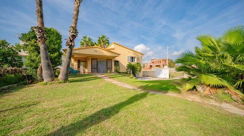 CHALET EN PRIMERA LÍNEA DE PLAYA EN TORRENOSTRA UNA OPORTUNIDAD PARA CREAR TU HOGAR JUNTO AL MAR, imagen 2