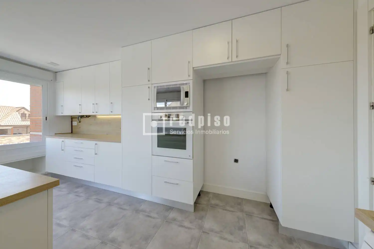 Cocina de Ático en venta en Pozuelo de Alarcón con Calefacción, Jardín privado y Terraza