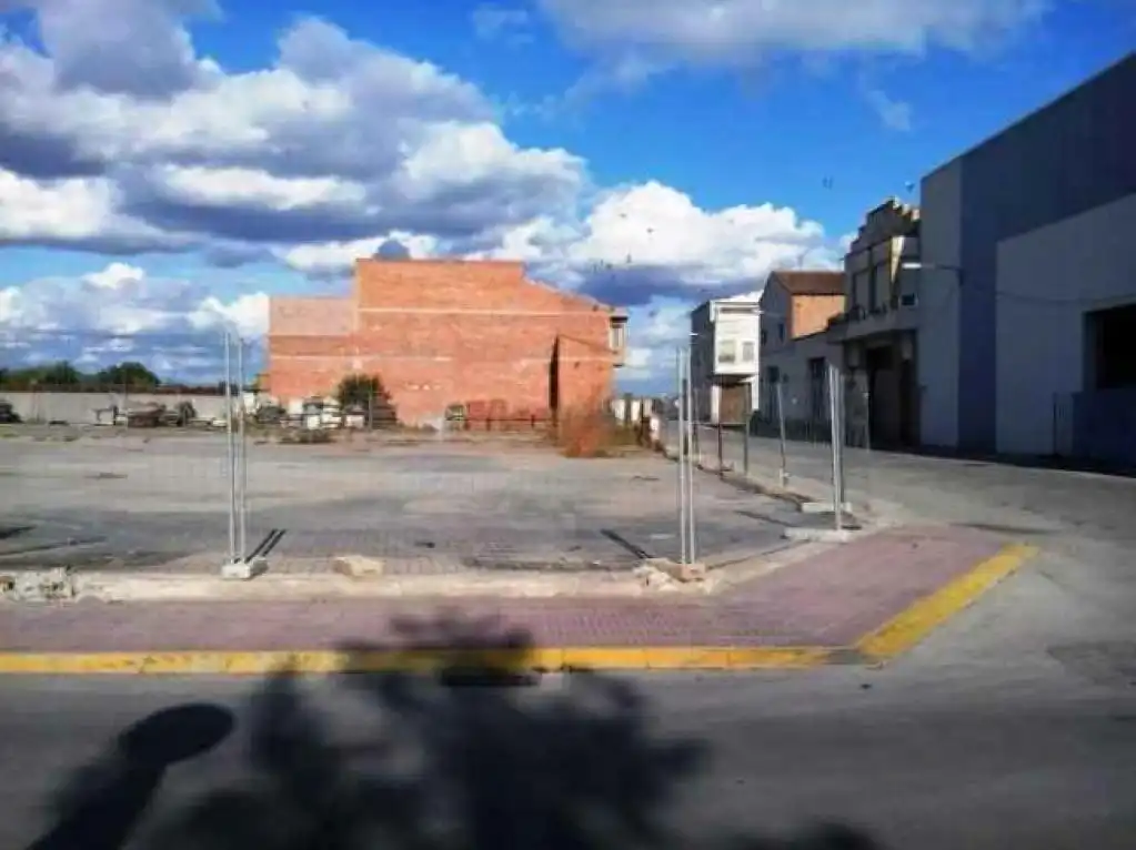Terrenys i solars en venda a Carrer Lleida, imagen 2