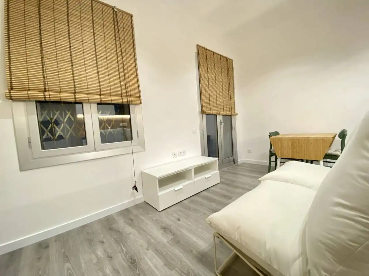 Sala d'estar de Apartament en venda en Barcelona amb Aire condicionat, Parquet i Moblat
