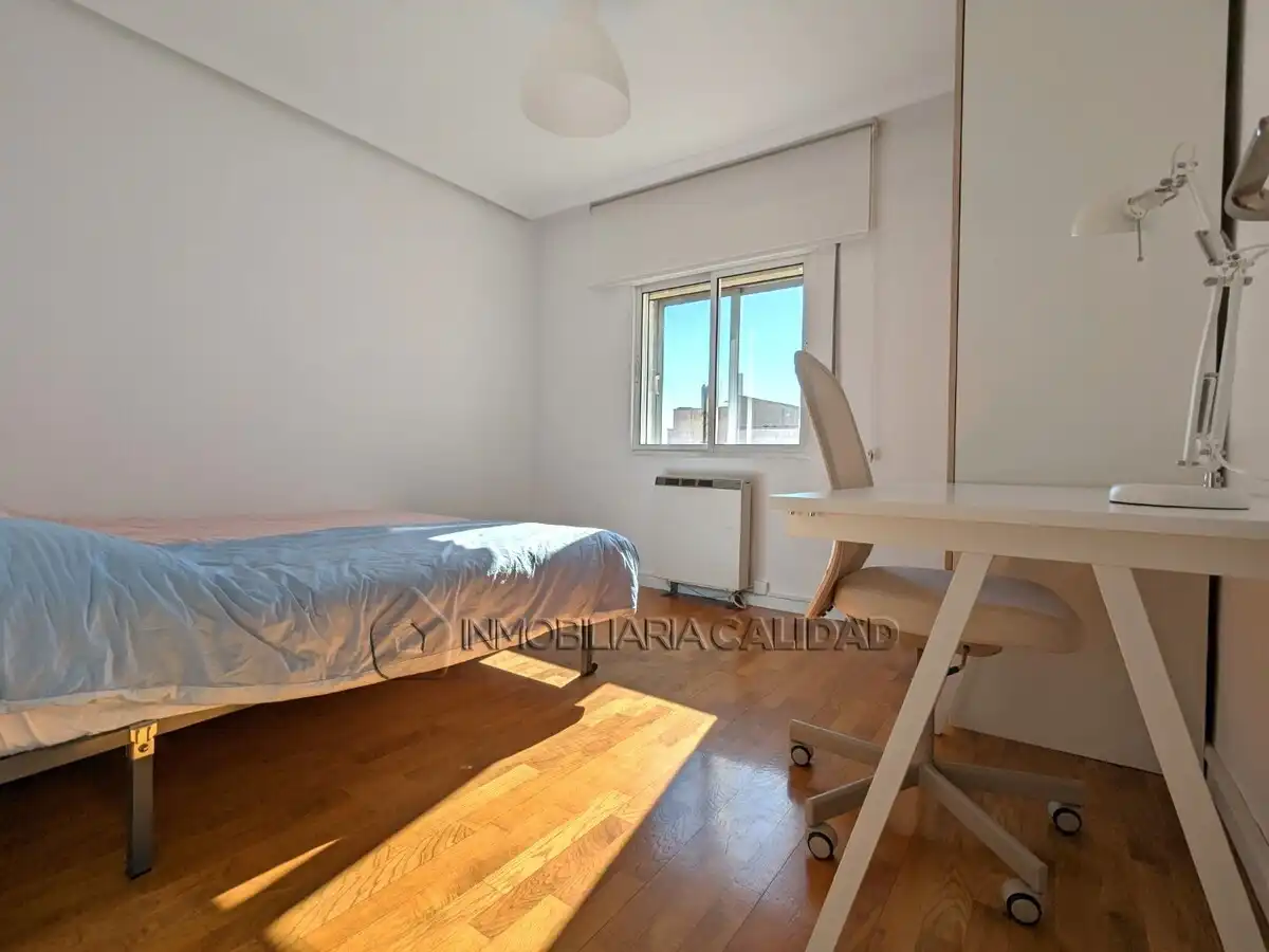 Habitación de Piso de alquiler en Burgos con Calefacción y Amueblado