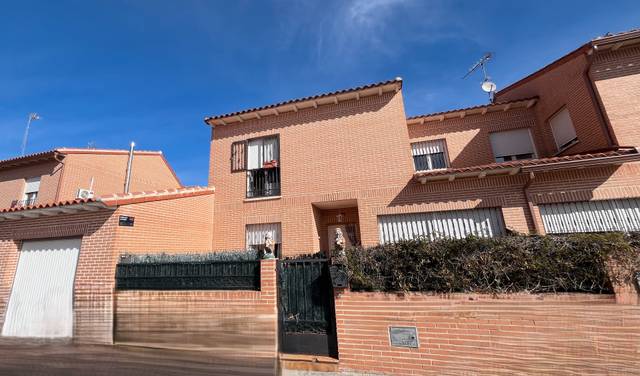 Casa-chalet en Venta en Numancia de la Sagra