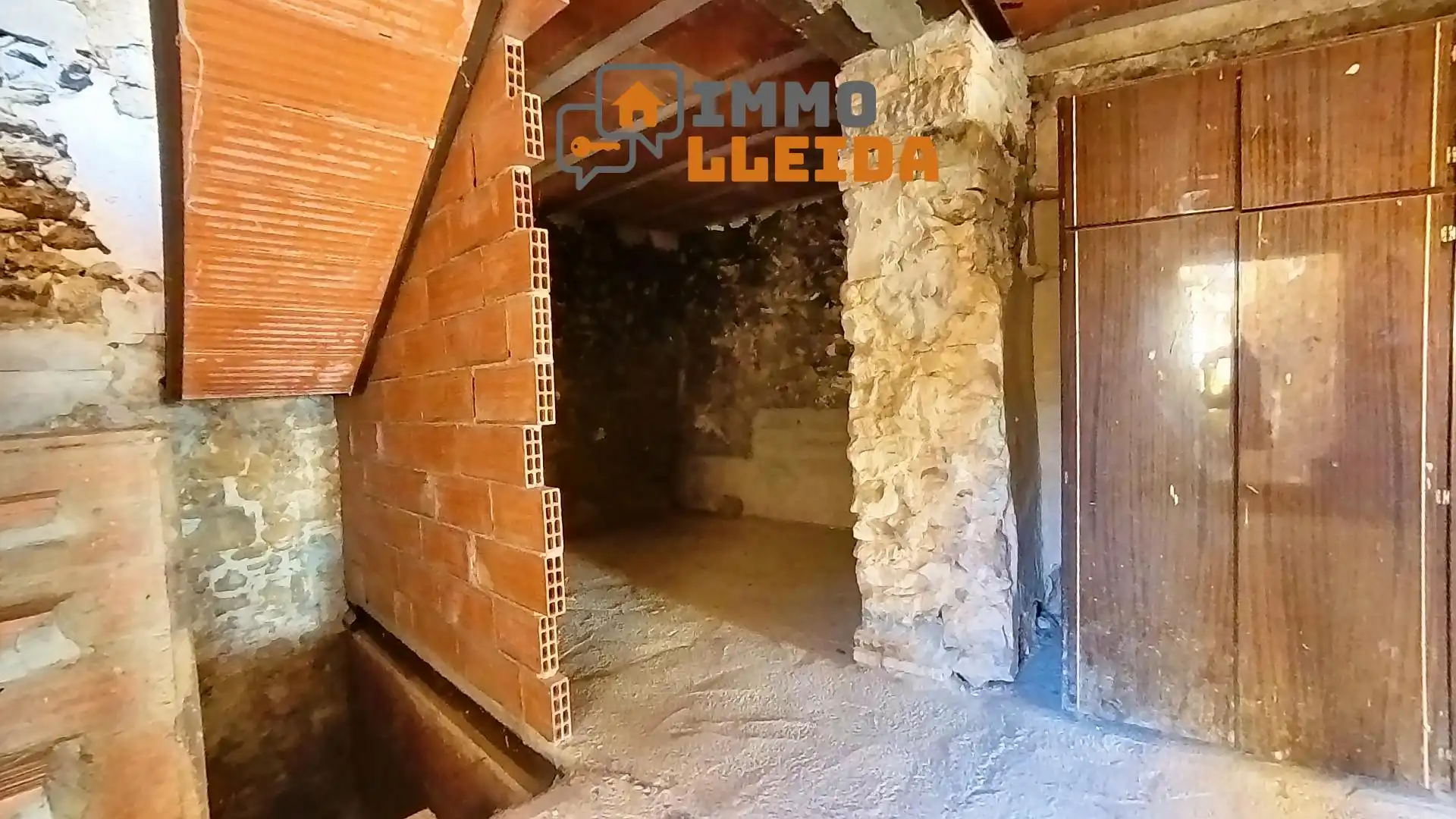 Casa adosada en venta en Vilanova de Meià con Terraza, Trastero y Balcón