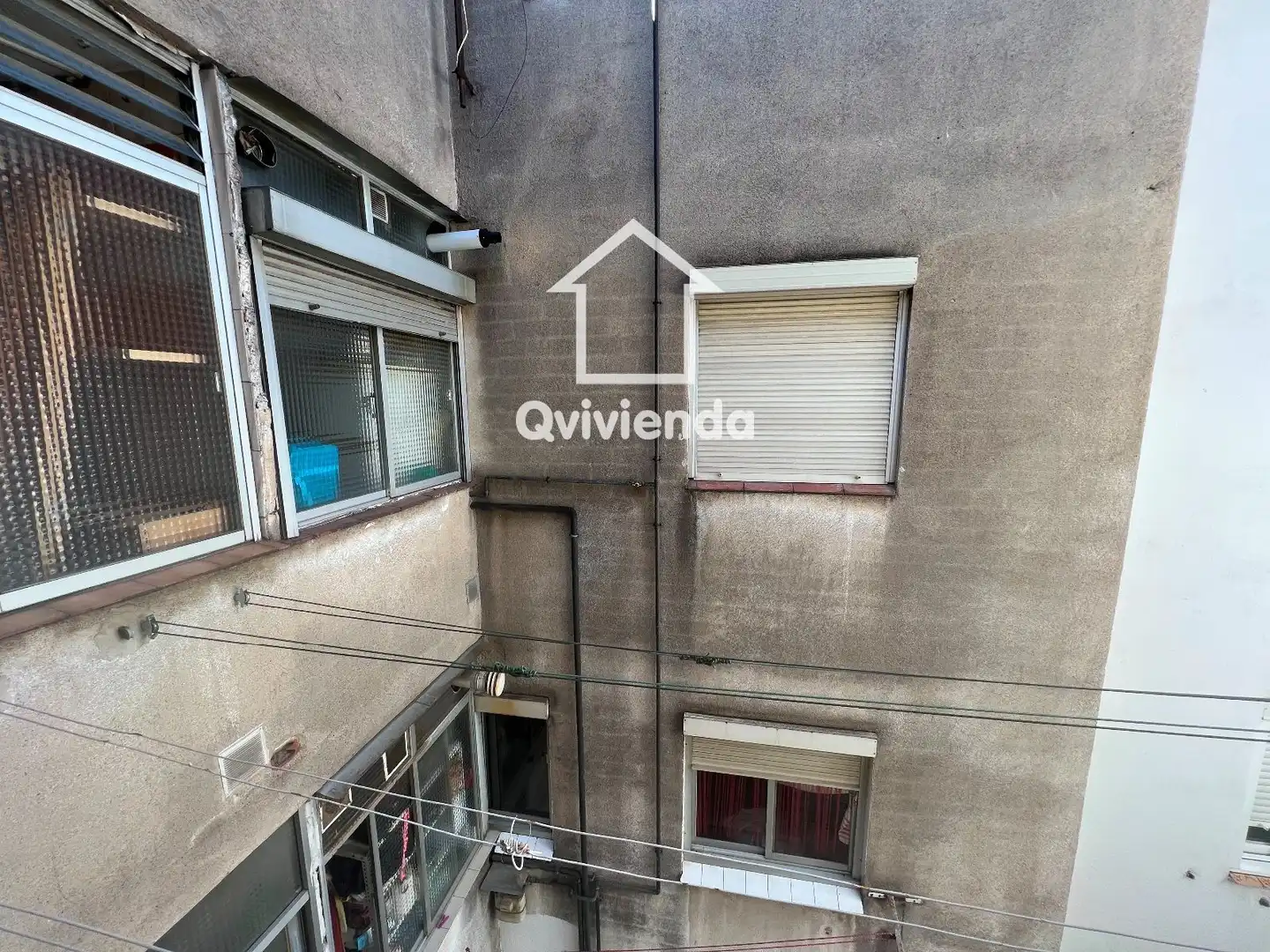 Vista exterior de Ático en venta en Barberà del Vallès con Calefacción y Terraza