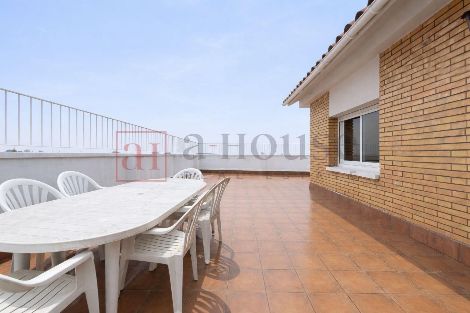 Terrace of Attic for sale in  Barcelona Capital  with Air Conditioner, Heating and Parquet flooring